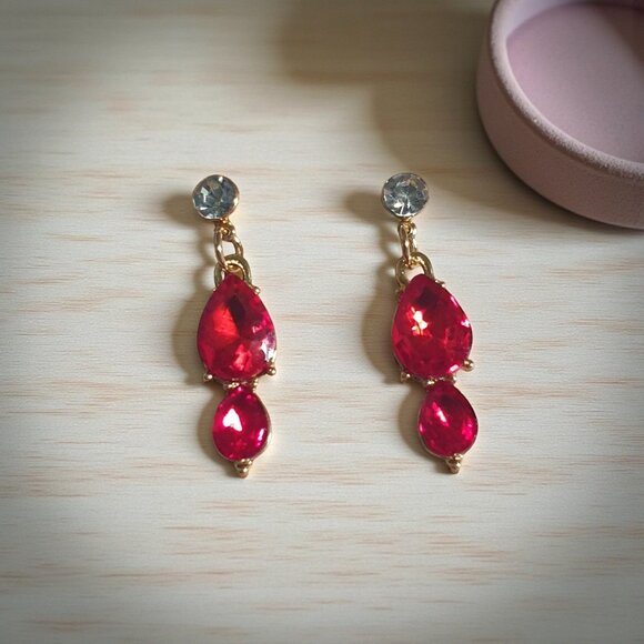 Gold Tone Drop Earrings Red Crystal Teardrop Dangling Design Elegant Jewelry - Picture 1 of 5